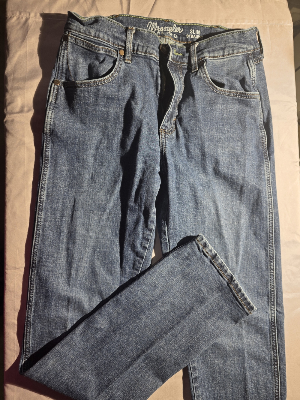 Wrangler Retro Slim Straight Men’s Jeans - Medium Dark Wash